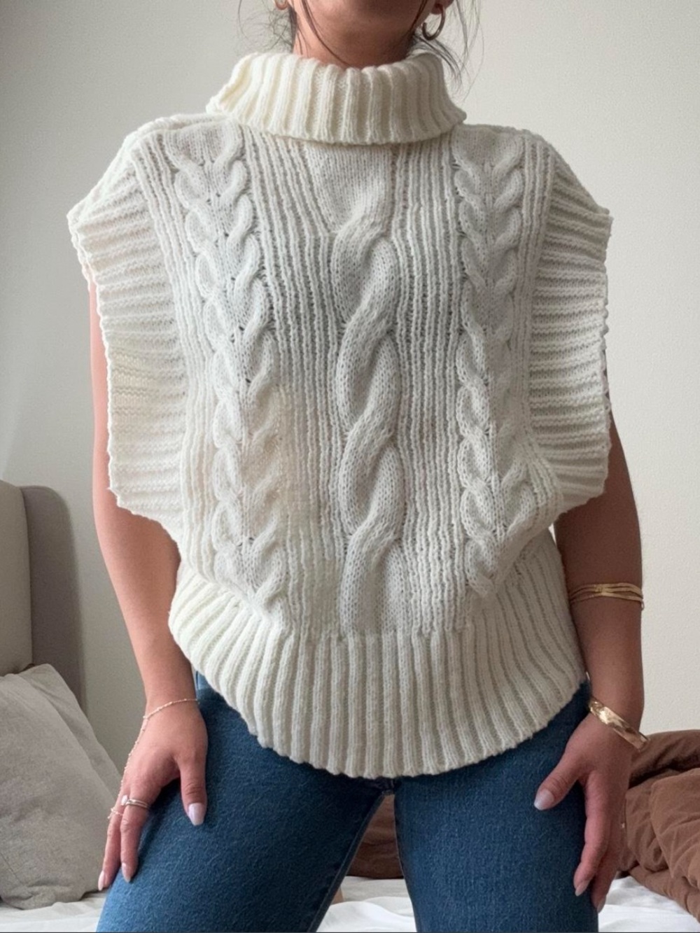 Commense Turtleneck Sweater Vest